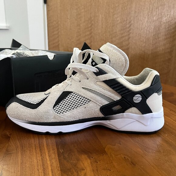 L.A. Gear | Shoes | La Gear Catapult Sneaker | Poshmark display picture 3